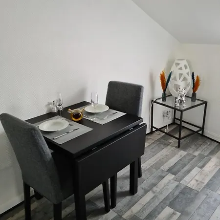 Un Qui A Du Chien Apartment