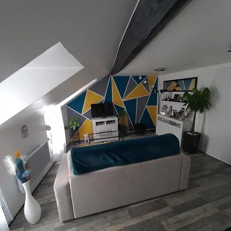Un Qui A Du Chien Apartment